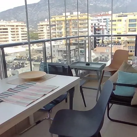 Ikon Apartment